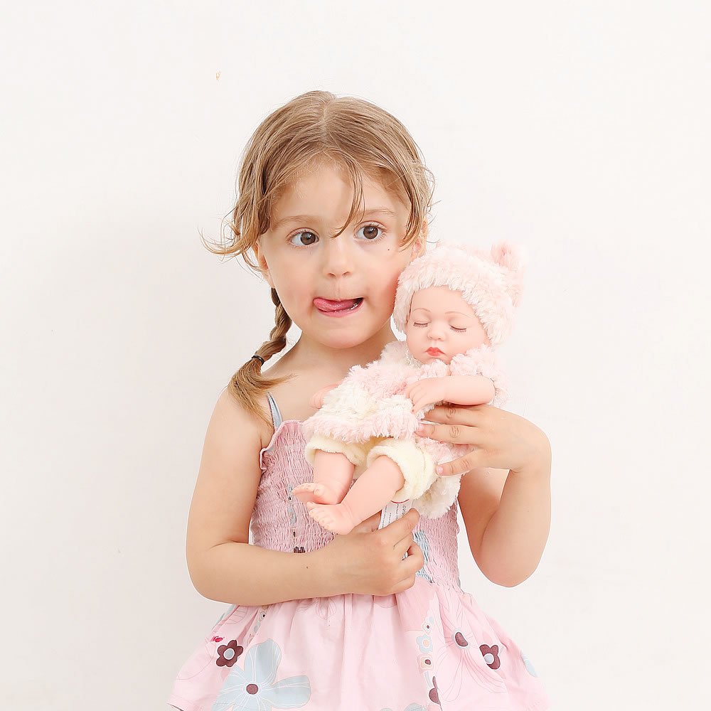 A Complete Guide to Buying the Cheapest Reborn Dolls Available